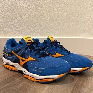 Mizuno Wave Enigma Running Shoes